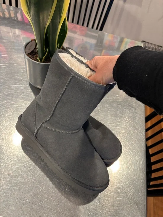 Koolaburra by Ugg Uggs Grey Suede Boots Size 8 Cozy Warm Cottagecore Y2K - Picture 4 of 8